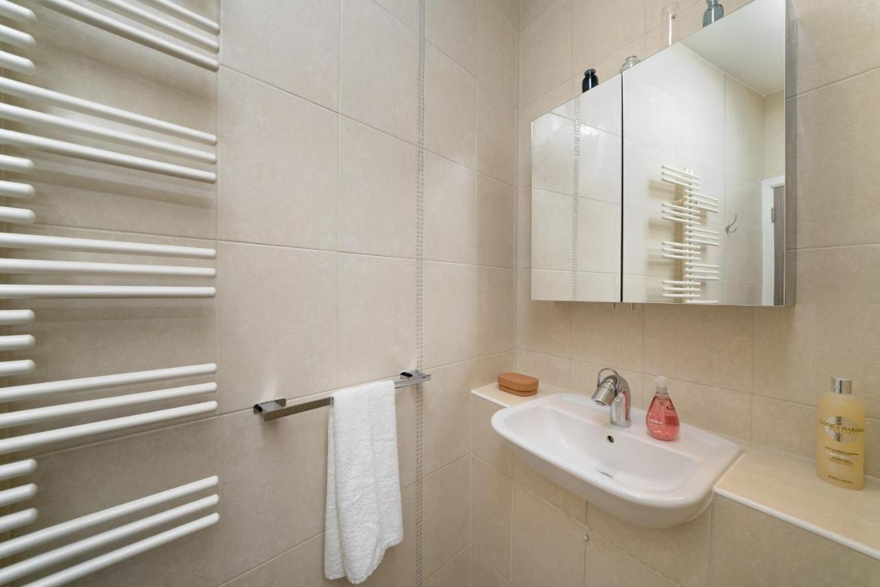 Huge & Central 3 Bedr, 4 Beds, 2,5 Bath Covent Gdn Londen Buitenkant foto