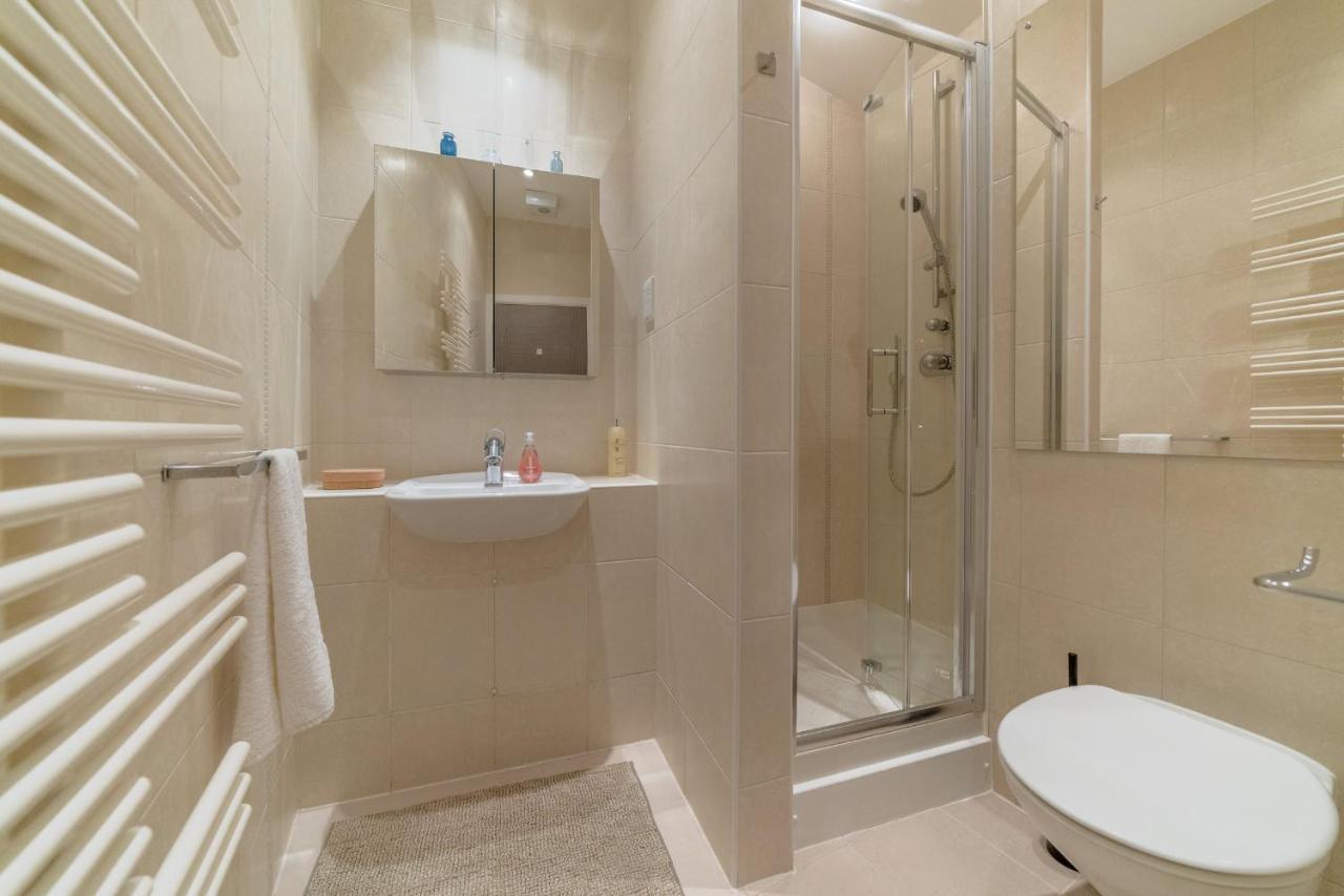Huge & Central 3 Bedr, 4 Beds, 2,5 Bath Covent Gdn Londen Buitenkant foto